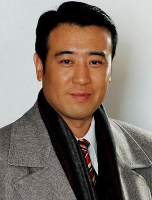 于和伟