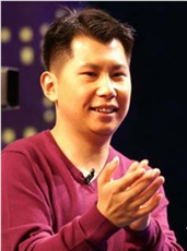 <b>何云伟</b>